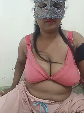 Snapshot of Ponaam-Babe chatting on May 19, 8:53 am Ponaam-Babe online show from May 19, 8:53 am