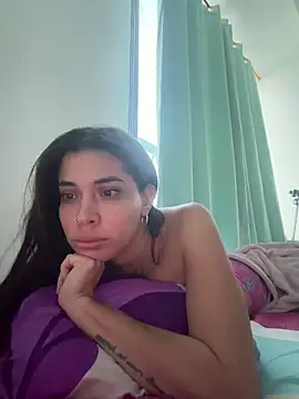 Charlotte Reed online show from June 16, 11:02 am