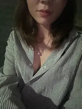 Snapshot of duby006 chatting on June 4, 2:23 pm duby006 online show from June 4, 2:23 pm