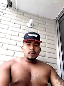 Snapshot of AndrssGold chatting on May 27, 12:57 pm AndrssGold online show from May 27, 12:57 pm