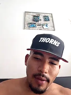 Snapshot of AndrssGold chatting on May 28, 5:54 pm AndrssGold online show from May 28, 5:54 pm