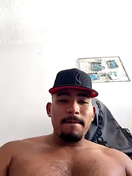 Snapshot of AndrssGold chatting on June 1, 2:08 pm AndrssGold online show from June 1, 2:08 pm