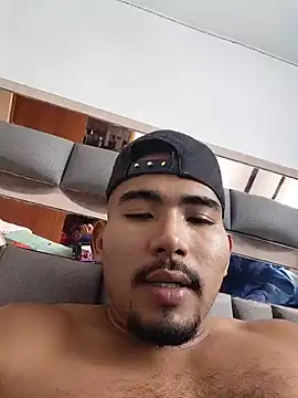 Snapshot of AndrssGold chatting on June 2, 4:53 pm AndrssGold online show from June 2, 4:53 pm