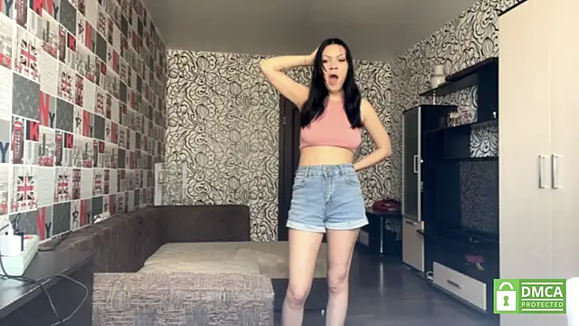 Snapshot of AiEsquer chatting on May 14, 8:21 am AiEsquer online show from May 14, 8:21 am