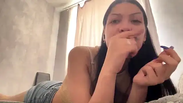 Snapshot of AiEsquer chatting on June 6, 9:14 am AiEsquer online show from June 6, 9:14 am