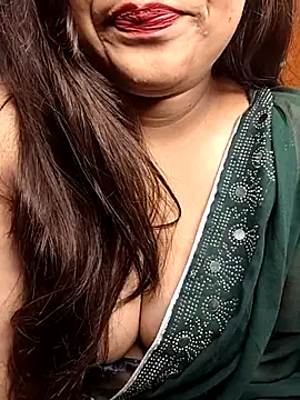Snapshot of Trending-Desigirls chatting on July 24, 3:10 pm Trending-Desigirls online show from July 24, 3:10 pm