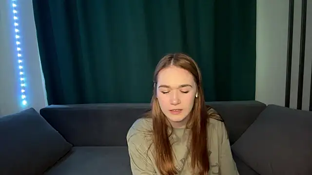 Snapshot of MargieZorens chatting on June 8, 2:50 pm MargieZorens online show from June 8, 2:50 pm