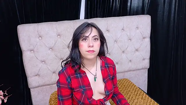 Snapshot of Domenica_Dupont chatting on July 16, 7:53 pm Domenica Dupont online show from July 16, 7:53 pm