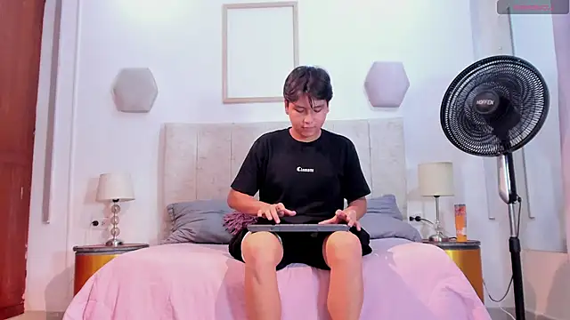 Snapshot of _maximo_1 chatting on May 8, 7:41 pm maximo 1 online show from May 8, 7:41 pm