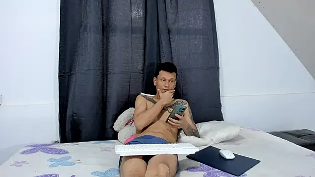 HannaSexMatheuw online show from July 1, 3:01 pm