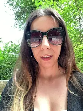 Snapshot of GirlNextDoorBianca chatting on May 30, 1:52 pm GirlNextDoorBianca online show from May 30, 1:52 pm