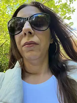 Snapshot of GirlNextDoorBianca chatting on June 2, 4:42 pm GirlNextDoorBianca online show from June 2, 4:42 pm