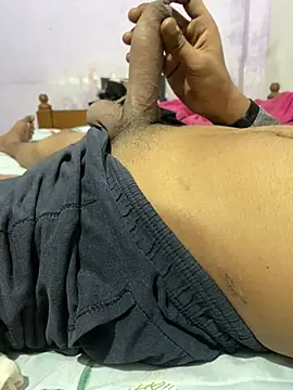 Snapshot of MR_Fapprr chatting on May 18, 6:47 pm MR Fapprr online show from May 18, 6:47 pm