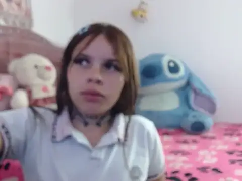 Snapshot of Candykane29 chatting on May 18, 2:40 am Candykane29 online show from May 18, 2:40 am