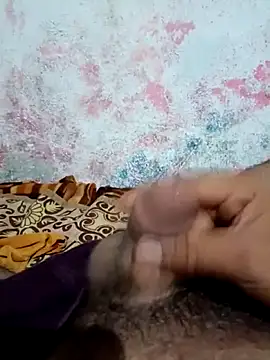 Snapshot of KingNaheed02 chatting on June 12, 6:29 pm KingNaheed02 online show from June 12, 6:29 pm