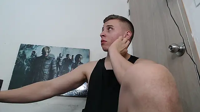 Snapshot of Draco_boy chatting on May 27, 1:57 am Draco boy online show from May 27, 1:57 am