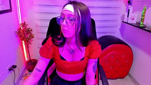 Snapshot of Brith_ness chatting on May 30, 7:44 pm Brith ness online show from May 30, 7:44 pm