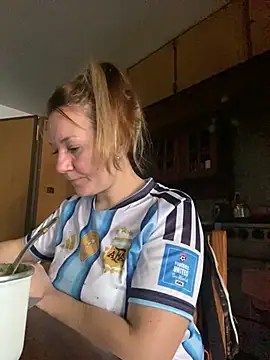 AllisonLove2 online show from July 16, 7:31 pm