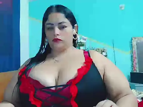 Snapshot of JessicaaVega chatting on June 8, 5:19 am JessicaaVega online show from June 8, 5:19 am