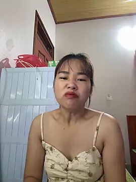 Lili 019 online show from June 17, 2:14 am