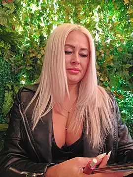 MILFBARBY online show from November 2, 8:06 am