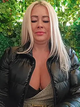 MILFBARBY online show from November 29, 8:17 am