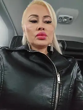 Snapshot of MILFBARBY chatting on March 8, 8:18 am MILFBARBY online show from March 8, 8:18 am