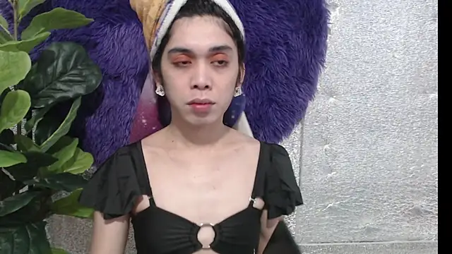 RoseAmarie online show from May 25, 12:11 pm