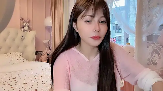 Snapshot of Aisssss- chatting on June 3, 11:13 am Aisssss- online show from June 3, 11:13 am