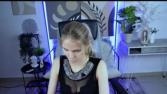 effyfetcher online show from July 20, 1:02 pm