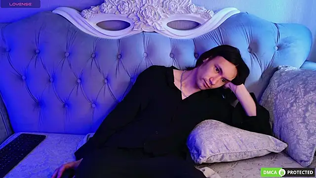 CalvinChapman online show from June 3, 7:11 am