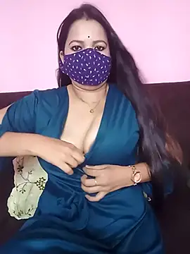 Snapshot of Cute-Sweety chatting on June 7, 1:15 pm Cute-Sweety online show from June 7, 1:15 pm