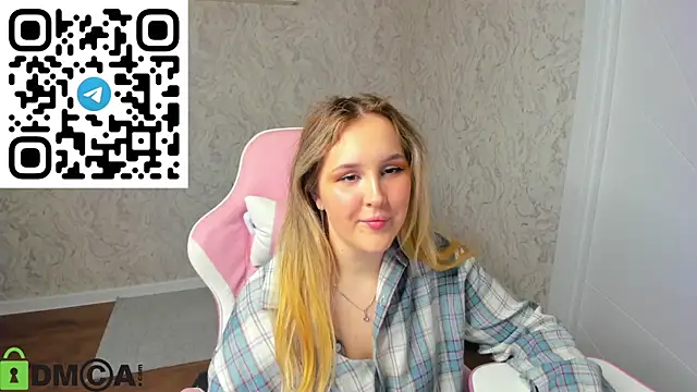 Snapshot of Stacey_Dawson chatting on May 29, 9:07 am Stacey Dawson online show from May 29, 9:07 am