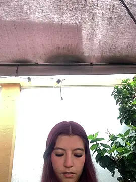 Snapshot of EveRave_Pink chatting on June 3, 2:33 pm EveRave Pink online show from June 3, 2:33 pm