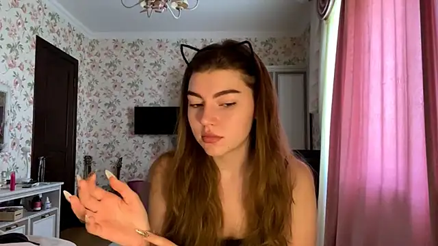 MollyAdersons online show from July 13, 7:22 am