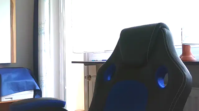 Snapshot of ginamilton chatting on May 11, 4:04 pm ginamilton online show from May 11, 4:04 pm