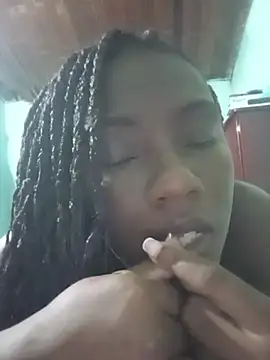 Snapshot of sandycollens_ chatting on June 4, 11:55 pm sandycollens online show from June 4, 11:55 pm