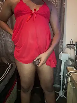 Snapshot of kingthicker chatting on May 21, 11:23 pm kingthicker online show from May 21, 11:23 pm