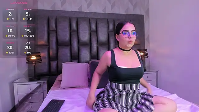 LunaHall online show from May 24, 7:52 pm