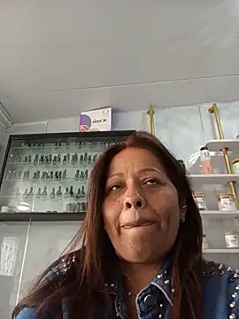 Snapshot of katialatimaecha chatting on July 13, 4:21 pm katialatimaecha online show from July 13, 4:21 pm