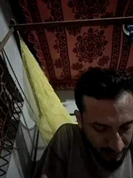 Snapshot of salam071 chatting on May 12, 1:30 pm salam071 online show from May 12, 1:30 pm