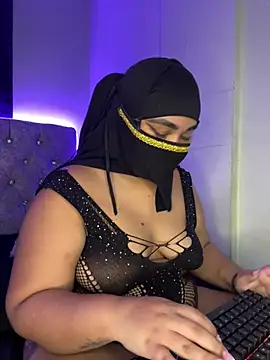 Snapshot of leixy_amiri chatting on June 11, 9:35 pm leixy amiri online show from June 11, 9:35 pm