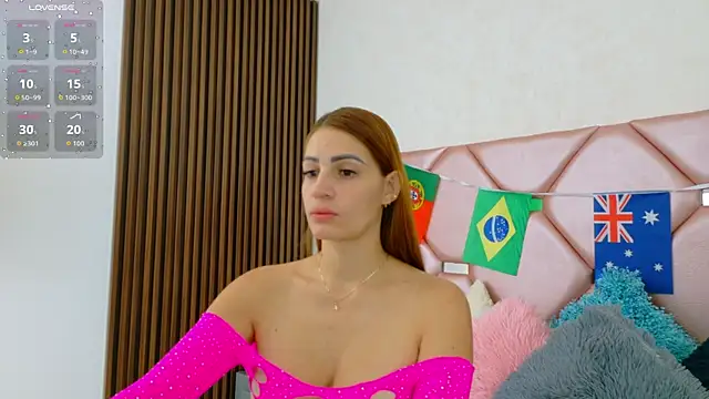 Juliia cruz  online show from July 15, 11:26 am