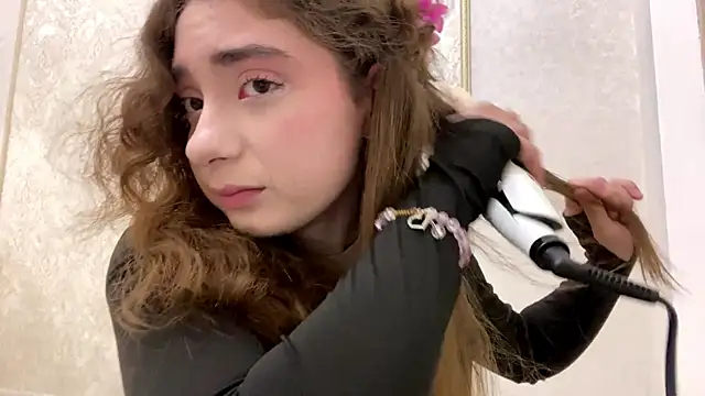 Snapshot of Rosie_Sweety chatting on May 12, 5:21 pm Rosie Sweety online show from May 12, 5:21 pm