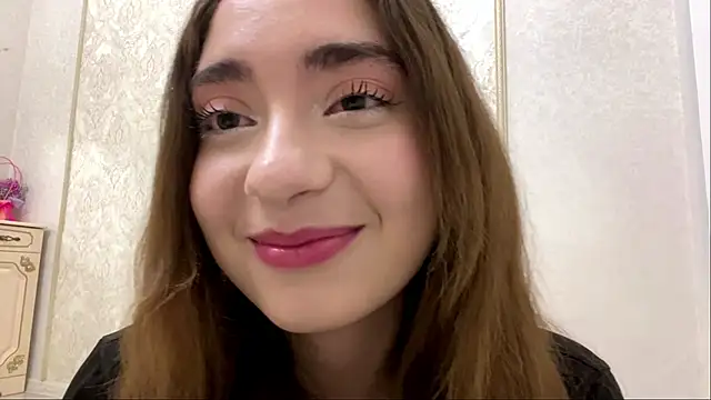 Snapshot of Rosie_Sweety chatting on May 14, 6:58 pm Rosie Sweety online show from May 14, 6:58 pm