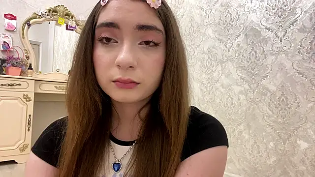 Snapshot of Rosie_Sweety chatting on June 4, 4:35 pm Rosie Sweety online show from June 4, 4:35 pm