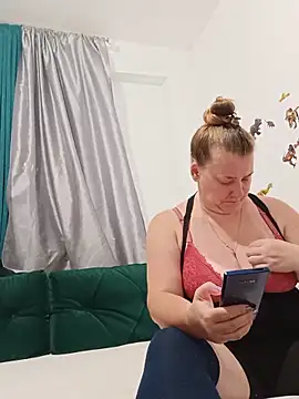 JuliaBestX online show from June 28, 1:11 am