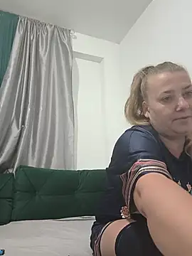 JuliaBestX online show from July 23, 10:40 pm