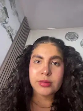 Snapshot of Yassy_11 chatting on June 9, 7:47 pm Yassy 11 online show from June 9, 7:47 pm