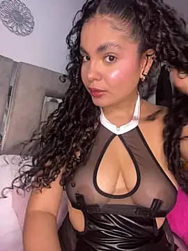 Yassy 11 online show from July 3, 6:47 pm